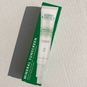 NWT - Mario Badescu mineral sunscreen